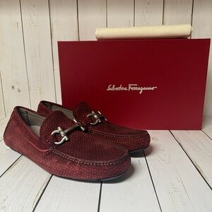 Salvatore Ferragamo Parigi Logo Horsebit Gancini Mocassin Loafers Red Sz 6.5EEE